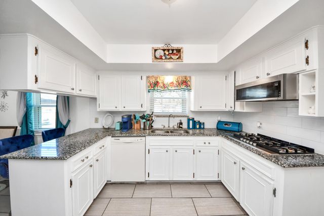 1805 9th Street, Hempstead, TX 77445