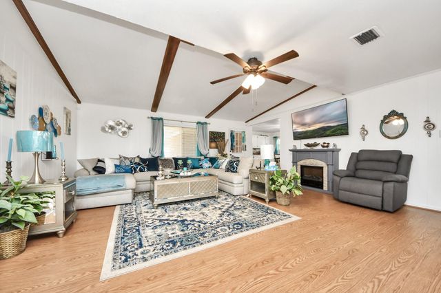 1805 9th Street, Hempstead, TX 77445