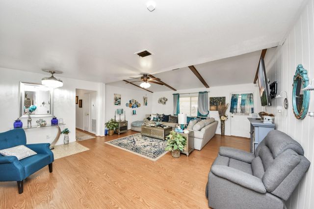 1805 9th Street, Hempstead, TX 77445