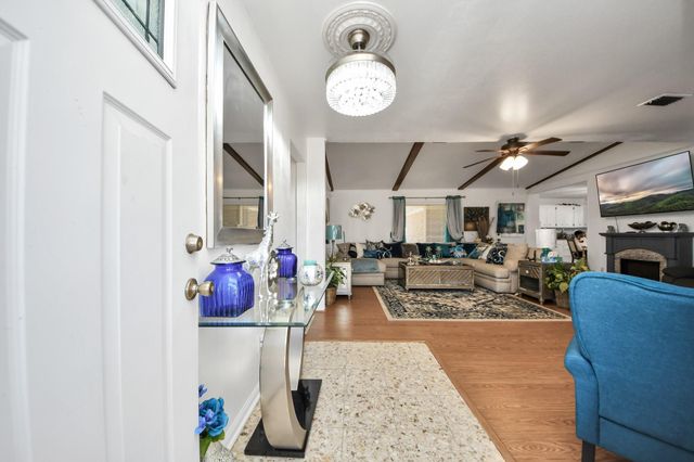 1805 9th Street, Hempstead, TX 77445