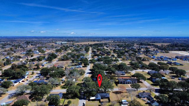 1805 9th Street, Hempstead, TX 77445