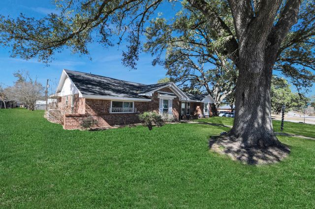 1805 9th Street, Hempstead, TX 77445