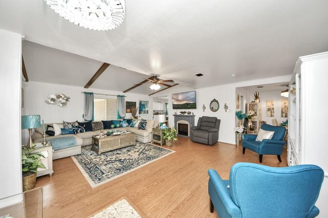 1805 9th Street, Hempstead, TX 77445