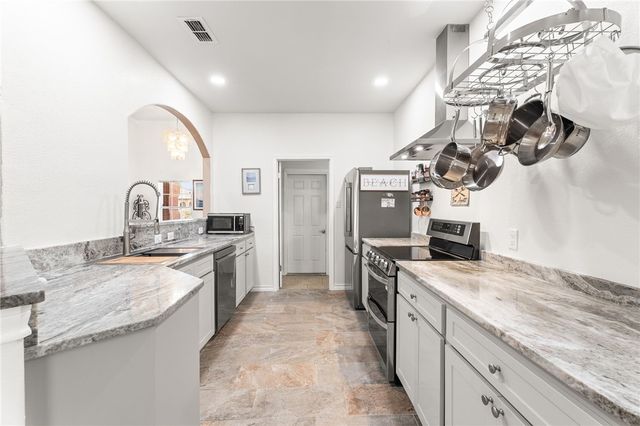 13706 Sea Horse Ave, Corpus Christi, TX 78418