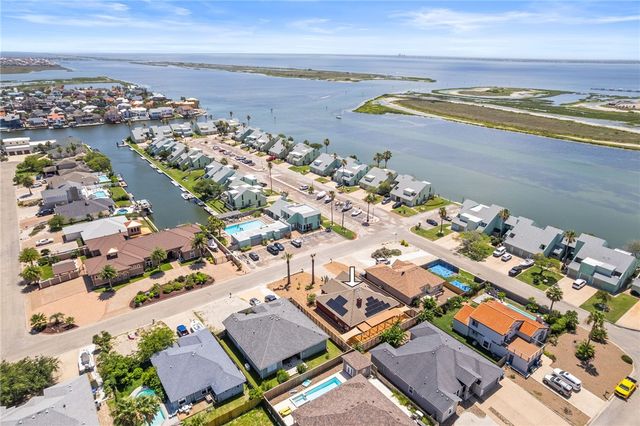 13706 Sea Horse Ave, Corpus Christi, TX 78418