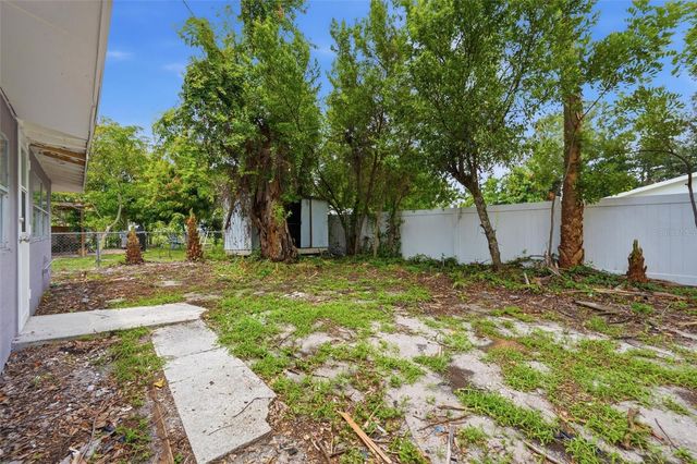 2425 9TH AVENUE E, Bradenton, FL 34208