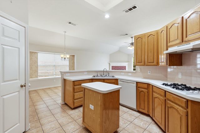 1229 Sam Dennis Drive, Lewisville, TX 75077