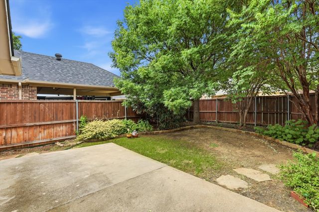 1229 Sam Dennis Drive, Lewisville, TX 75077