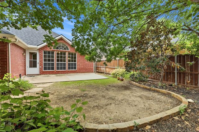 1229 Sam Dennis Drive, Lewisville, TX 75077
