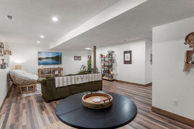 14466 Bluebird Trail NE, Prior Lake, MN 55372