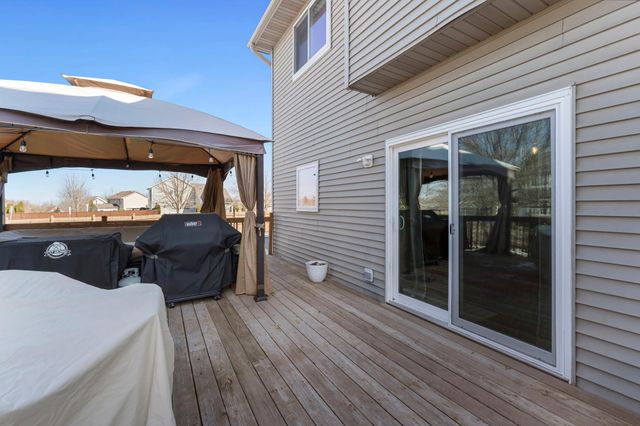 14466 Bluebird Trail NE, Prior Lake, MN 55372