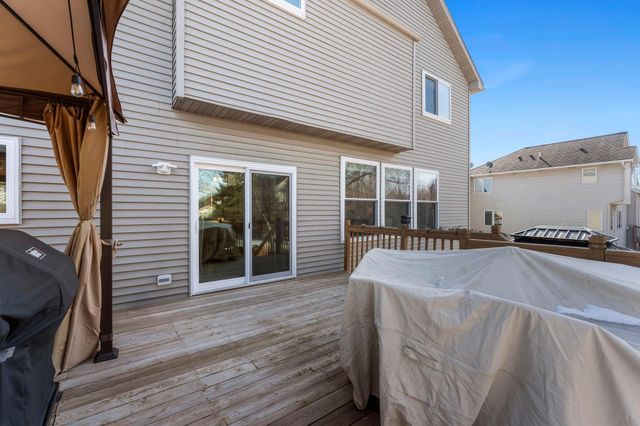 14466 Bluebird Trail NE, Prior Lake, MN 55372