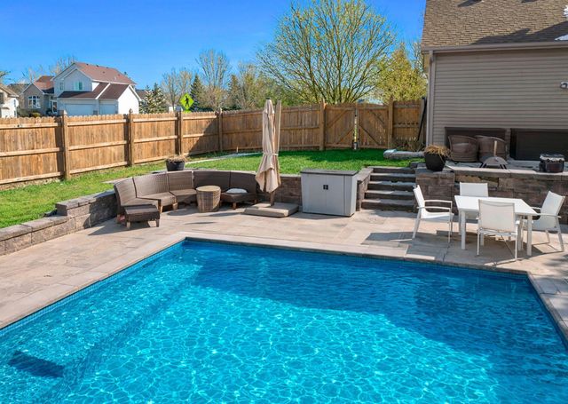 14466 Bluebird Trail NE, Prior Lake, MN 55372