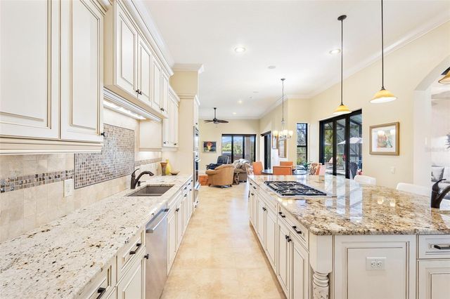 4816 TOBERMORY WAY, Bradenton, FL 34211