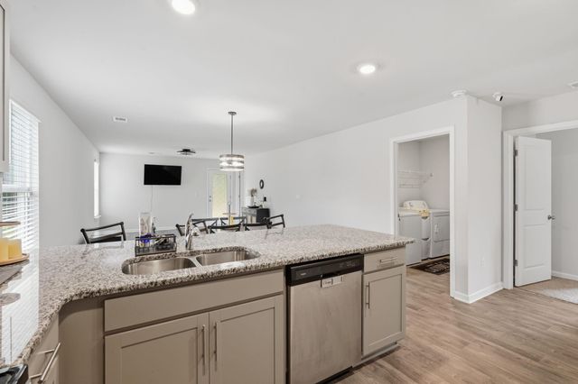 276 Country Grove Way, Galivants Ferry, SC 29544