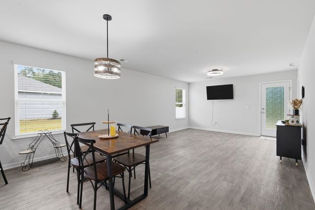 276 Country Grove Way, Galivants Ferry, SC 29544