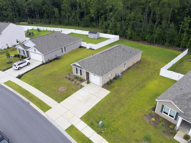 276 Country Grove Way, Galivants Ferry, SC 29544