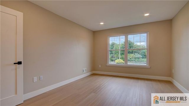 106 Blackbird Drive, Monroe, NJ 08831