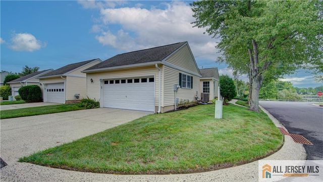 106 Blackbird Drive, Monroe, NJ 08831