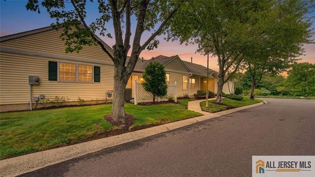106 Blackbird Drive, Monroe, NJ 08831