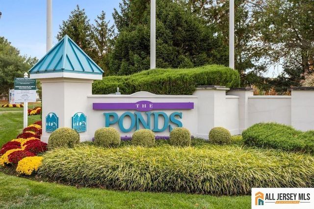 106 Blackbird Drive, Monroe, NJ 08831