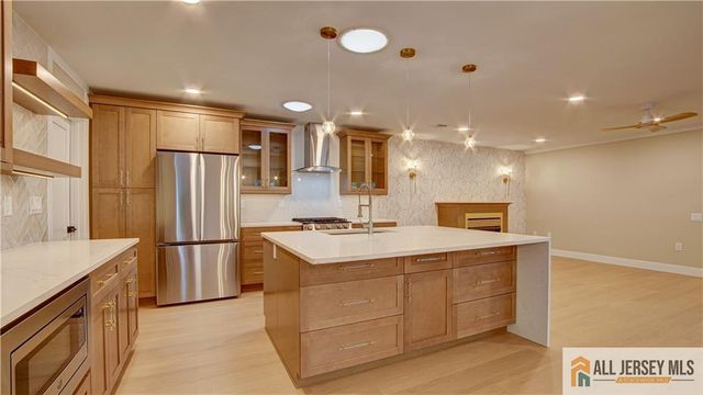 106 Blackbird Drive, Monroe, NJ 08831