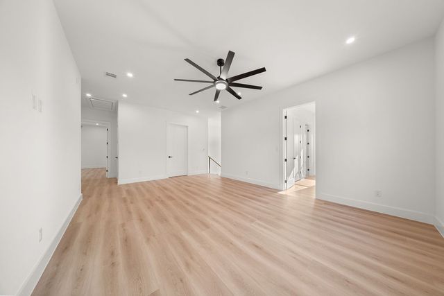 1727 Toronto Street, Dallas, TX 75212