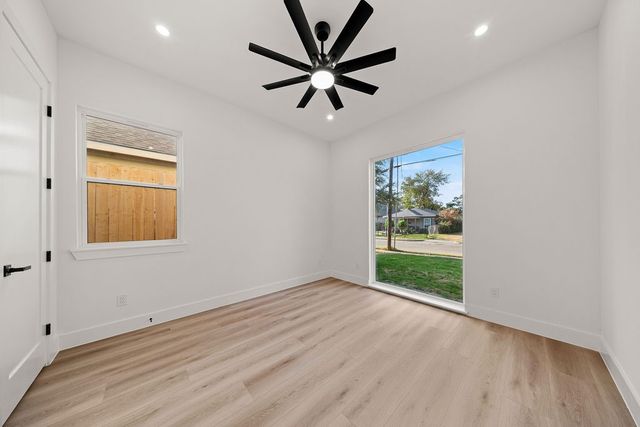 1727 Toronto Street, Dallas, TX 75212