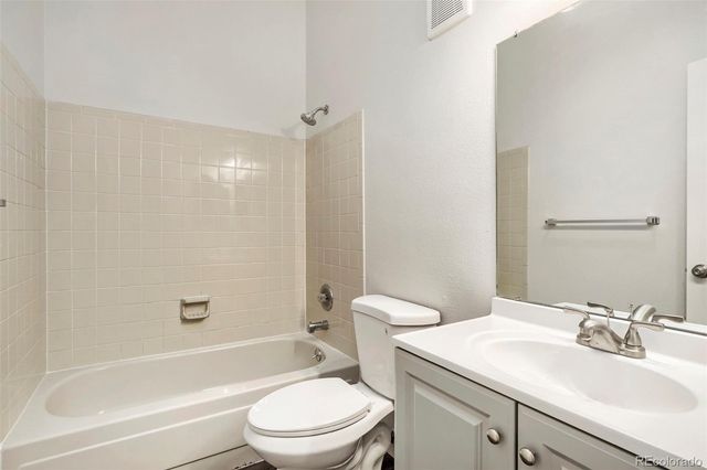 4136 S Rifle Way, Aurora, CO 80013