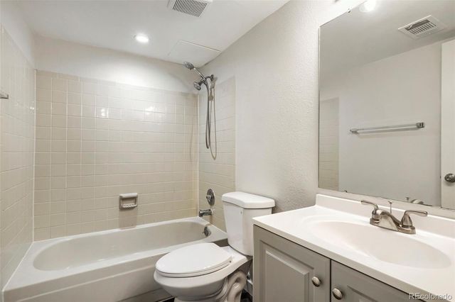 4136 S Rifle Way, Aurora, CO 80013