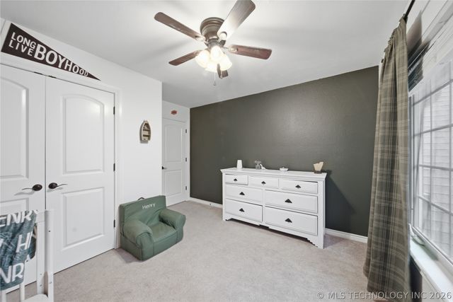 2202 S 113th West Court, Sapulpa, OK 74066