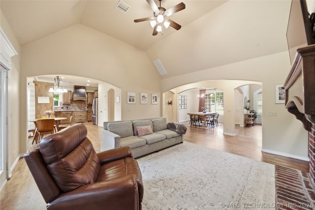 2202 S 113th West Court, Sapulpa, OK 74066