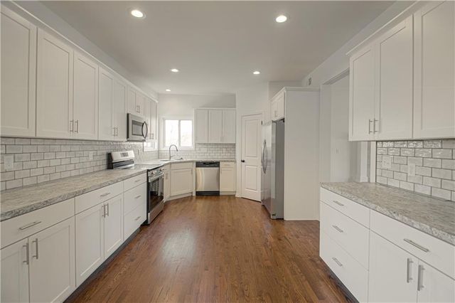 10224 N Willow Avenue, Kansas City, MO 64157