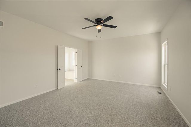 10224 N Willow Avenue, Kansas City, MO 64157