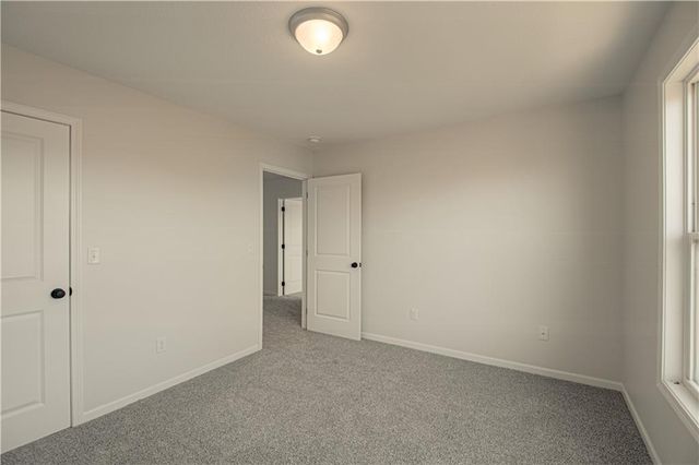 10224 N Willow Avenue, Kansas City, MO 64157