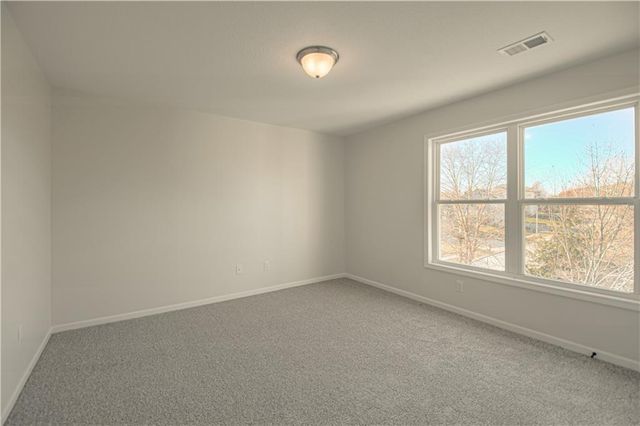 10224 N Willow Avenue, Kansas City, MO 64157