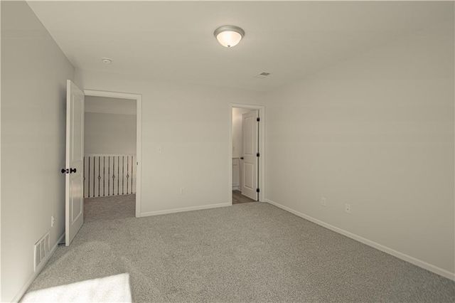 10224 N Willow Avenue, Kansas City, MO 64157