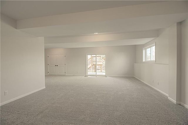 10224 N Willow Avenue, Kansas City, MO 64157