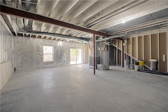 10224 N Willow Avenue, Kansas City, MO 64157