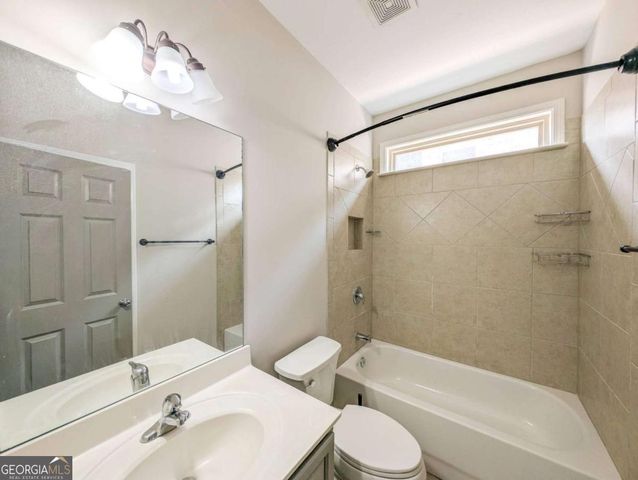 4405 Heathcliff Way, Cumming, GA 30041