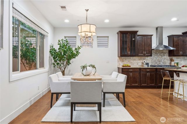 8415 NE 151st Place, Kenmore, WA 98028