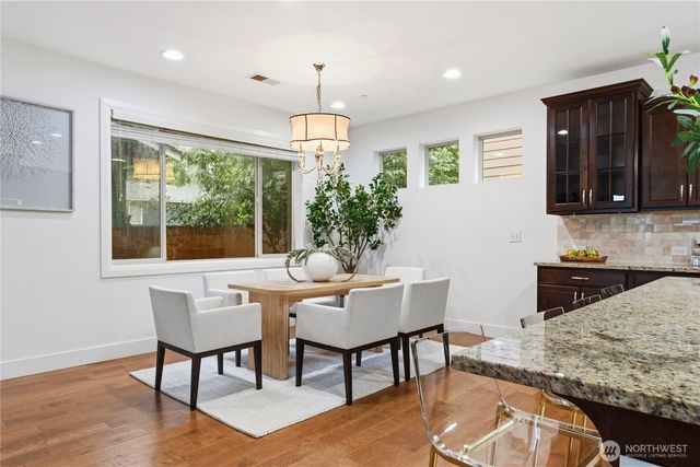 8415 NE 151st Place, Kenmore, WA 98028