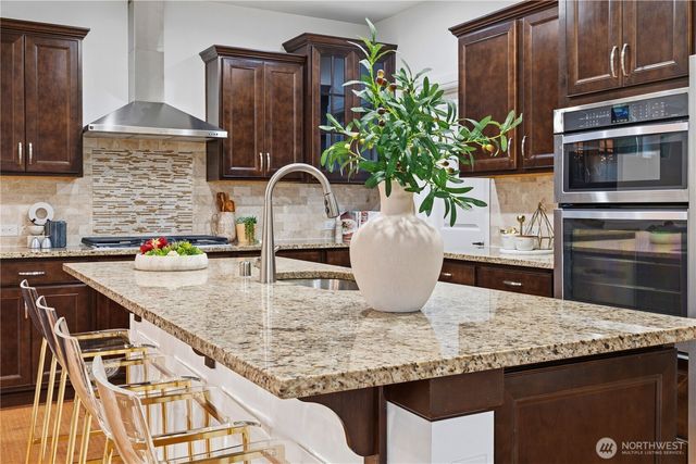 8415 NE 151st Place, Kenmore, WA 98028