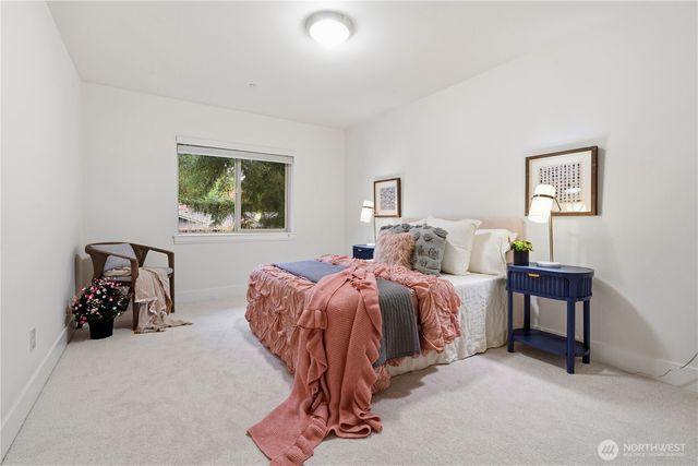 8415 NE 151st Place, Kenmore, WA 98028