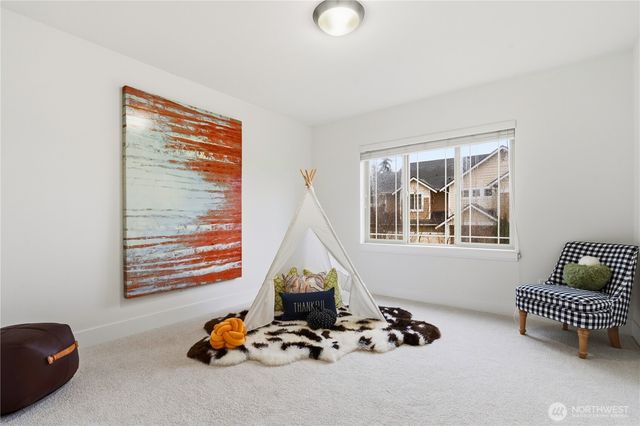 8415 NE 151st Place, Kenmore, WA 98028