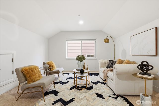 8415 NE 151st Place, Kenmore, WA 98028