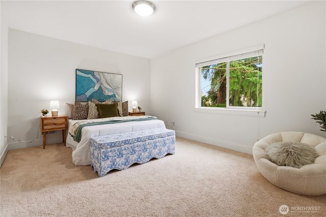 8415 NE 151st Place, Kenmore, WA 98028