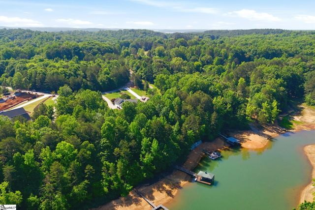 109 Martins Pointe Drive, Seneca, SC 29678
