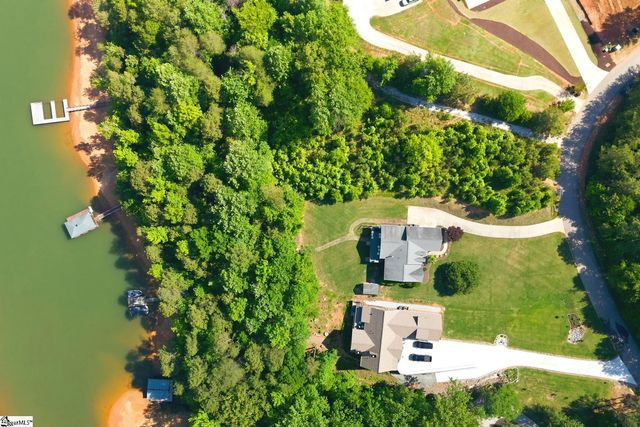 109 Martins Pointe Drive, Seneca, SC 29678