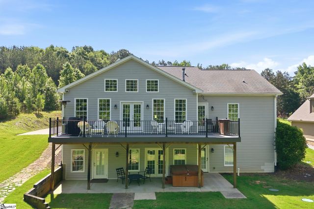109 Martins Pointe Drive, Seneca, SC 29678